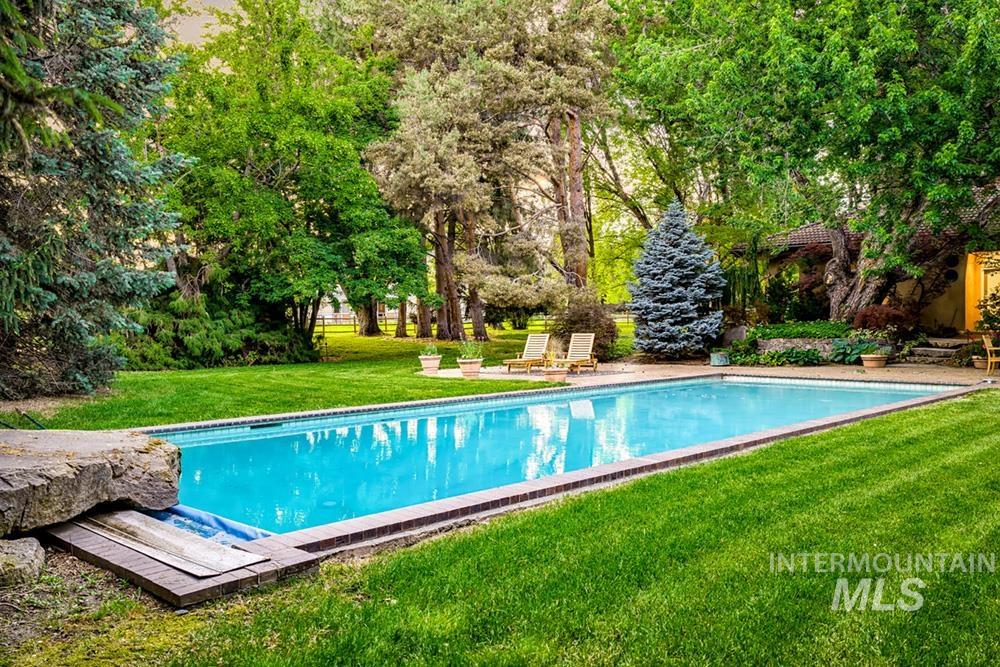 3095 N Holl Dr, Eagle, Idaho 83616, 4 Bedrooms, 3.5 Bathrooms, Residential For Sale, Price $3,480,000,MLS 98988679