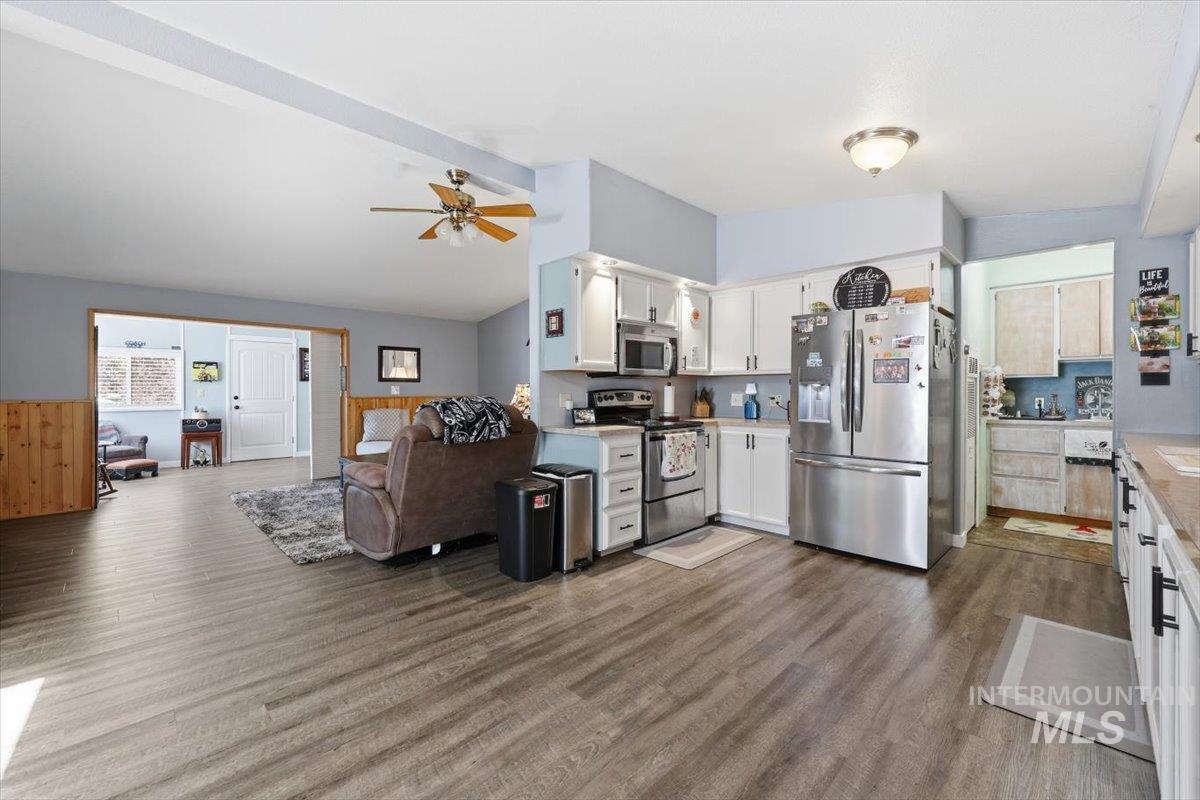 10762 N River Road, Payette, Idaho 83661, 2 Bedrooms, 2 Bathrooms, Residential For Sale, Price $469,000,MLS 98988681