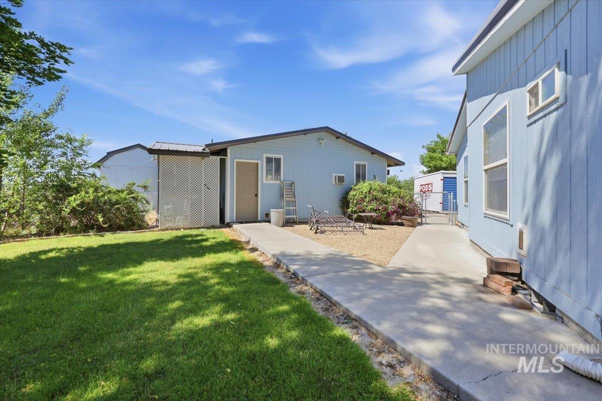10762 N River Road, Payette, Idaho 83661, 2 Bedrooms, 2 Bathrooms, Residential For Sale, Price $469,000,MLS 98988681