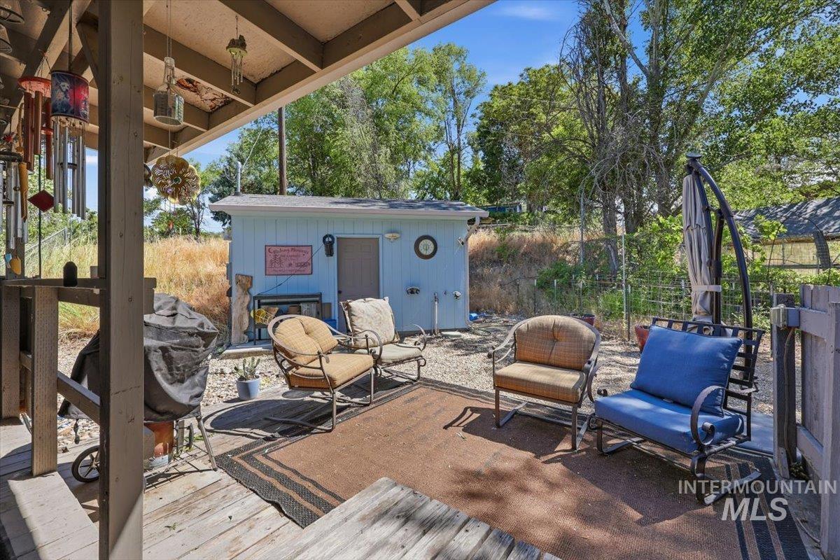 10762 N River Road, Payette, Idaho 83661, 2 Bedrooms, 2 Bathrooms, Residential For Sale, Price $469,000,MLS 98988681