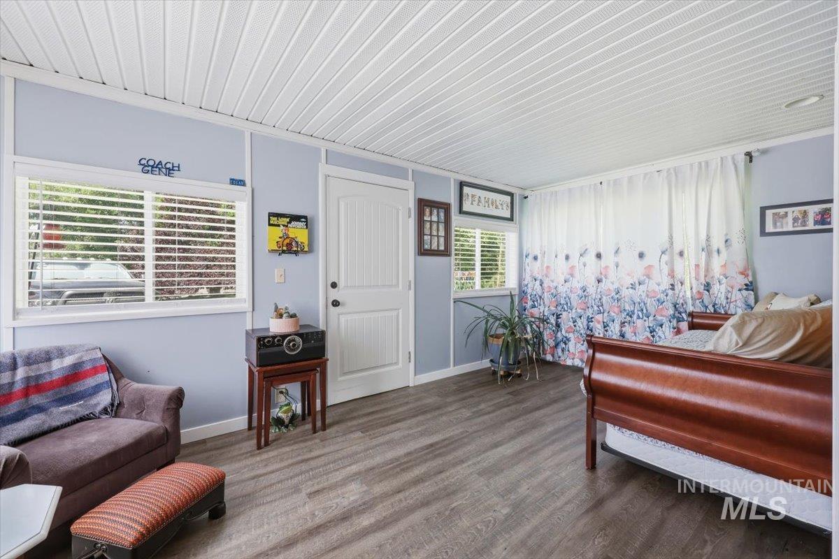 10762 N River Road, Payette, Idaho 83661, 2 Bedrooms, 2 Bathrooms, Residential For Sale, Price $469,000,MLS 98988681