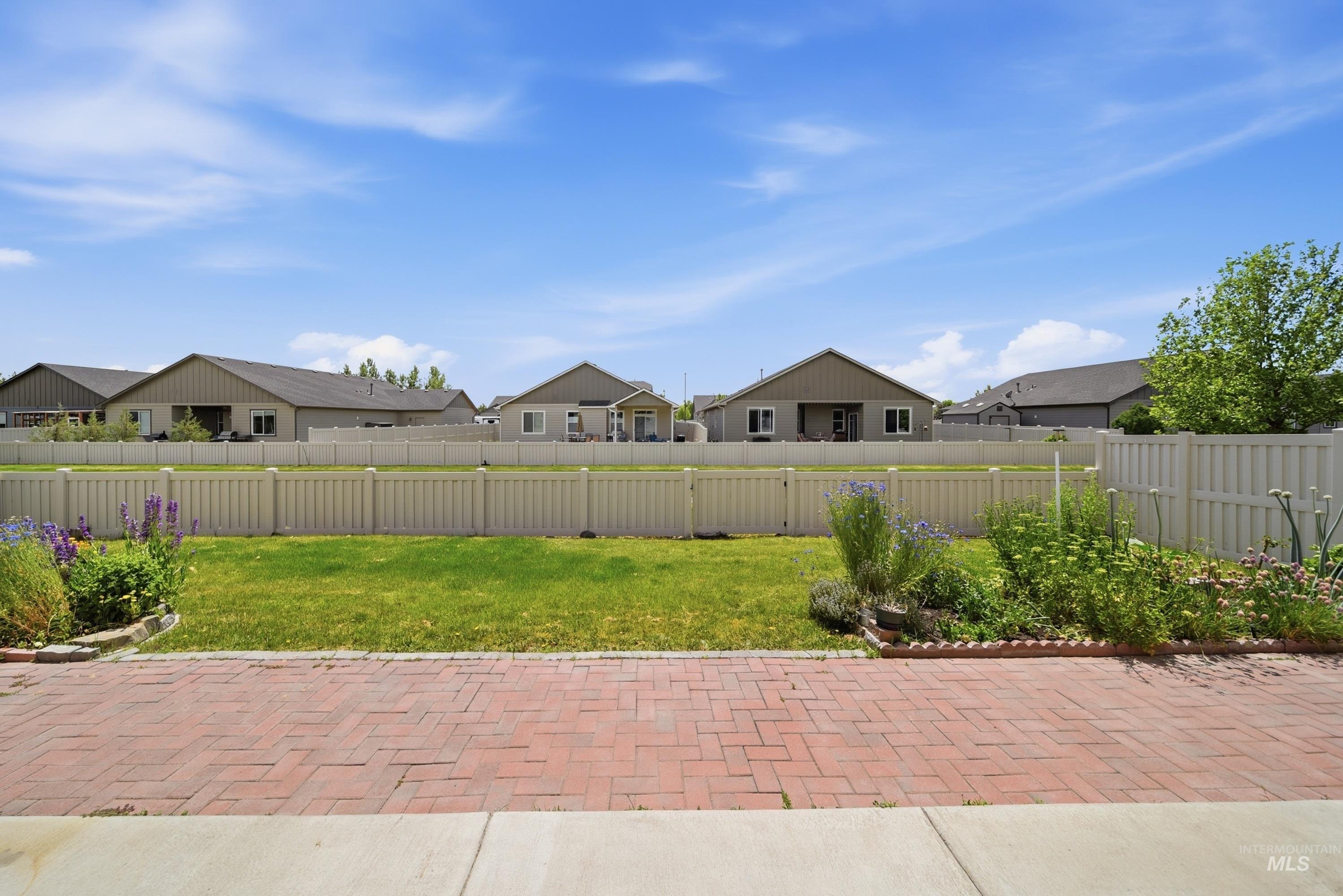 6125 W Mattawa Dr, Meridian, Idaho 83646, 4 Bedrooms, 3 Bathrooms, Residential For Sale, Price $565,000,MLS 98988683