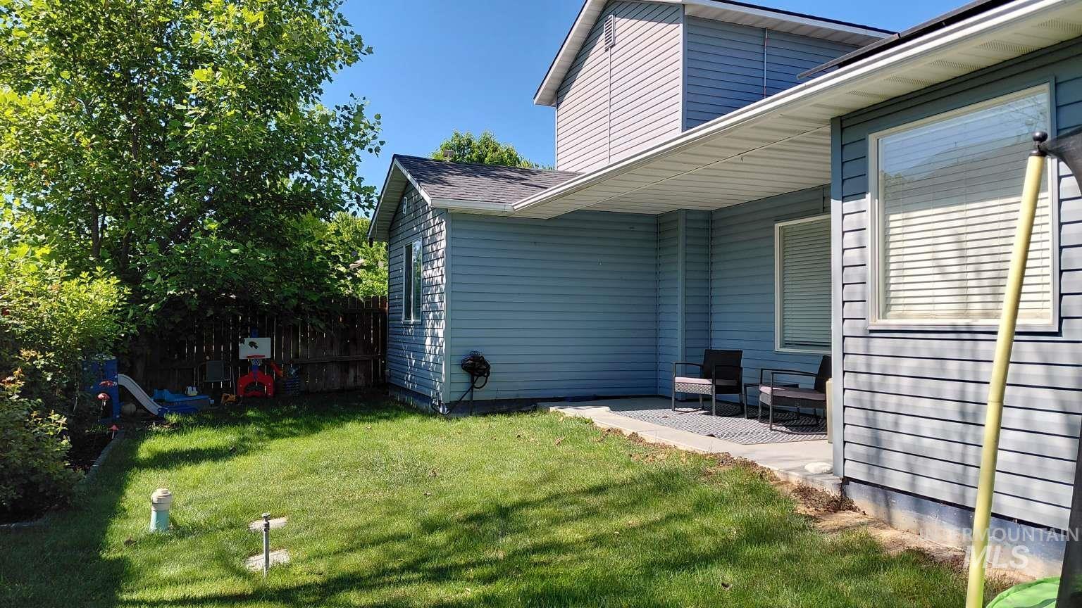 18460 Avalon Place, Nampa, Idaho 83687, 3 Bedrooms, 2 Bathrooms, Residential For Sale, Price $375,000,MLS 98988684