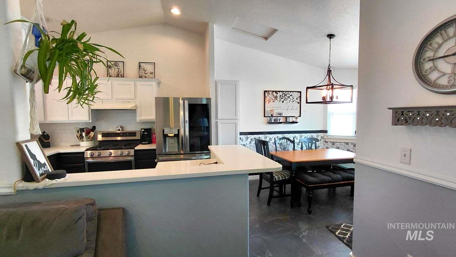 18460 Avalon Place, Nampa, Idaho 83687, 3 Bedrooms, 2 Bathrooms, Residential For Sale, Price $375,000,MLS 98988684
