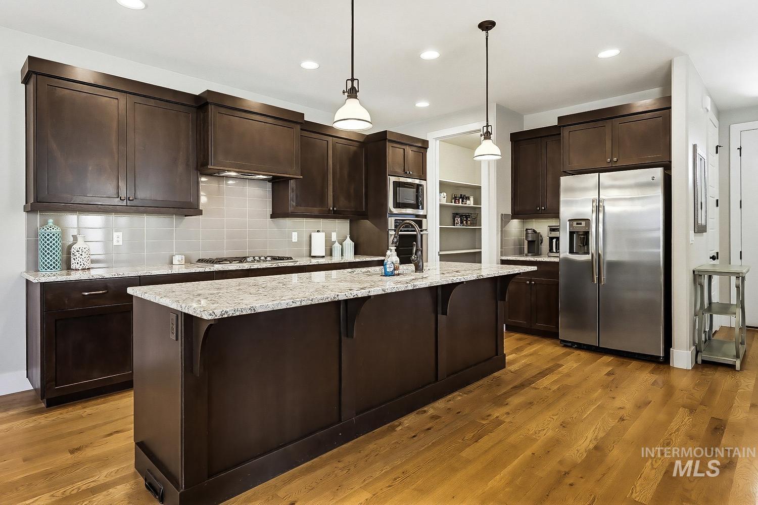 2991 S Millbrook Way, Boise, Idaho 83716, 3 Bedrooms, 2.5 Bathrooms, Residential For Sale, Price $799,900,MLS 98988686