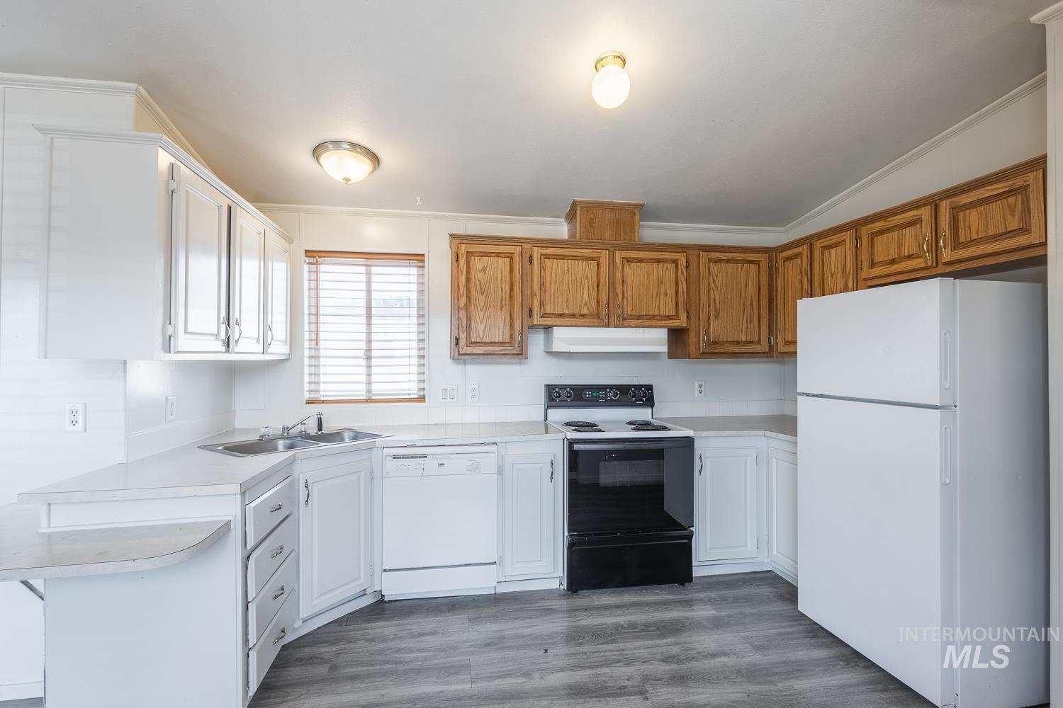 240 Colleen Dr, Mountain Home, Idaho 83647, 2 Bedrooms, 2 Bathrooms, Residential For Sale, Price $49,900,MLS 98988687