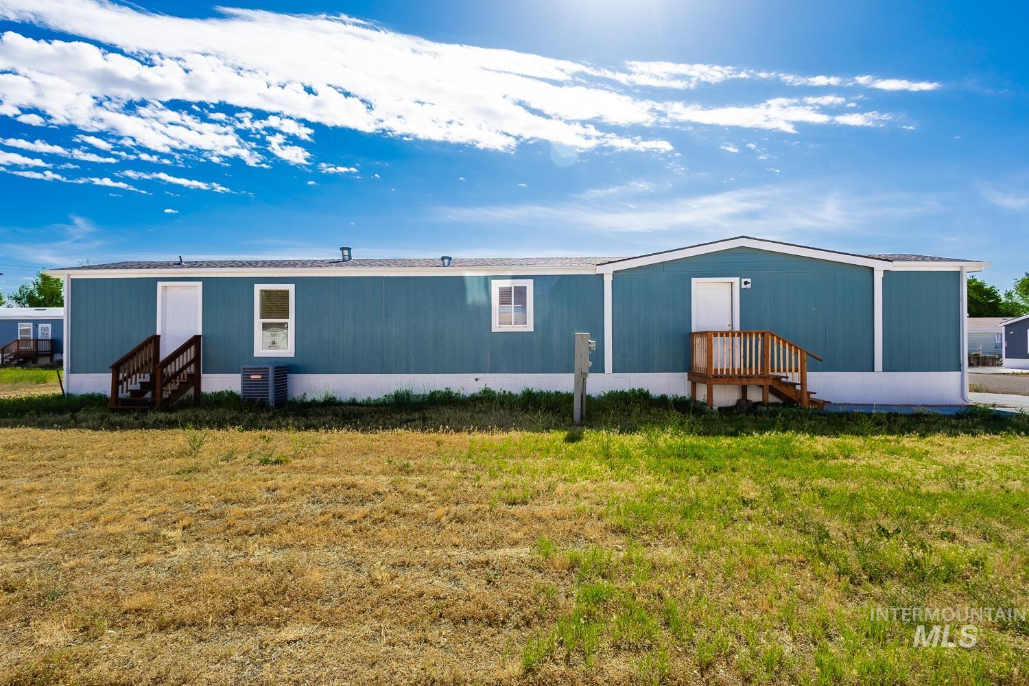 240 Colleen Dr, Mountain Home, Idaho 83647, 2 Bedrooms, 2 Bathrooms, Residential For Sale, Price $49,900,MLS 98988687