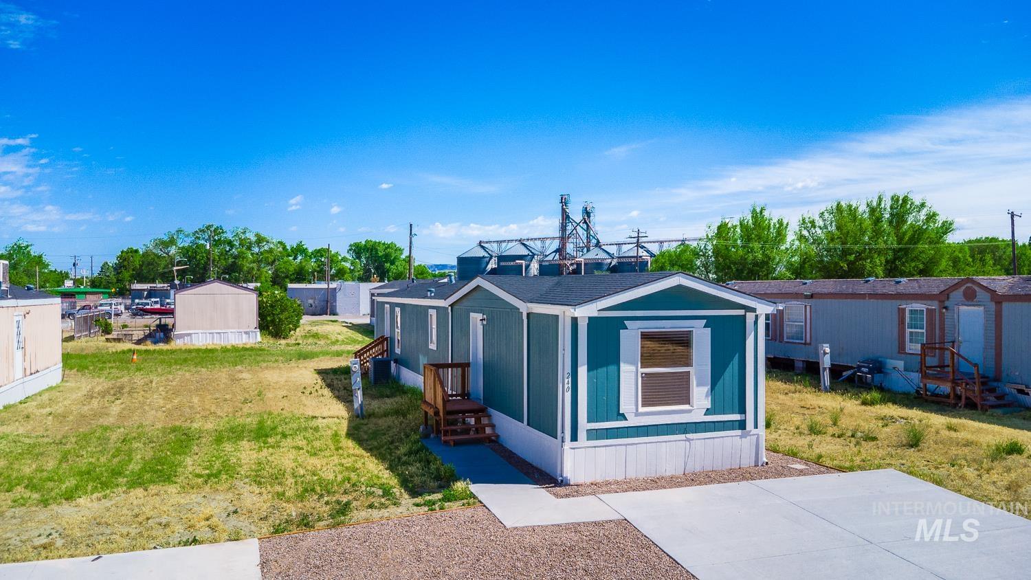 240 Colleen Dr, Mountain Home, Idaho 83647, 2 Bedrooms, 2 Bathrooms, Residential For Sale, Price $49,900,MLS 98988687