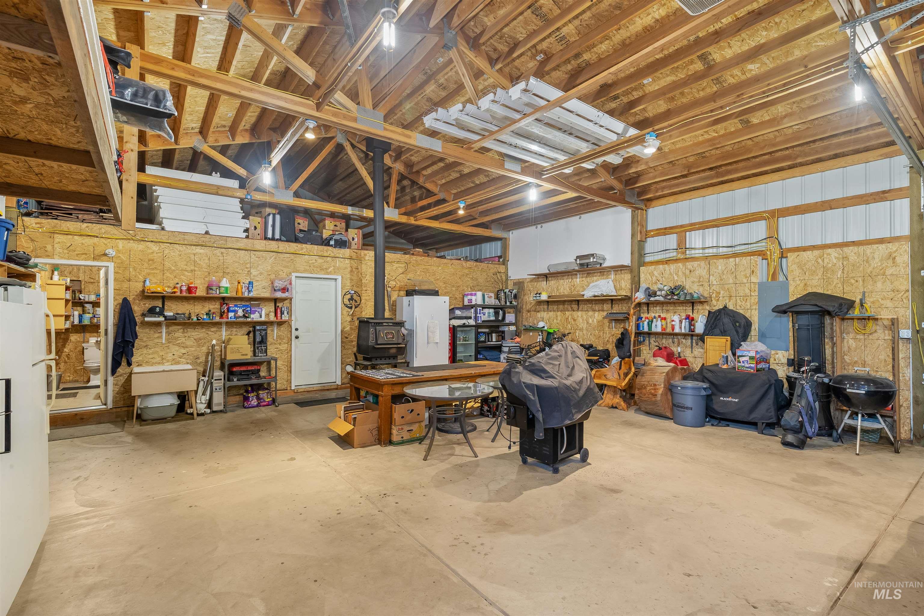 112 Main St, Elk River, Idaho 83827, 1 Bedroom, 1 Bathroom, Residential Income For Sale, Price $399,000,MLS 98988688