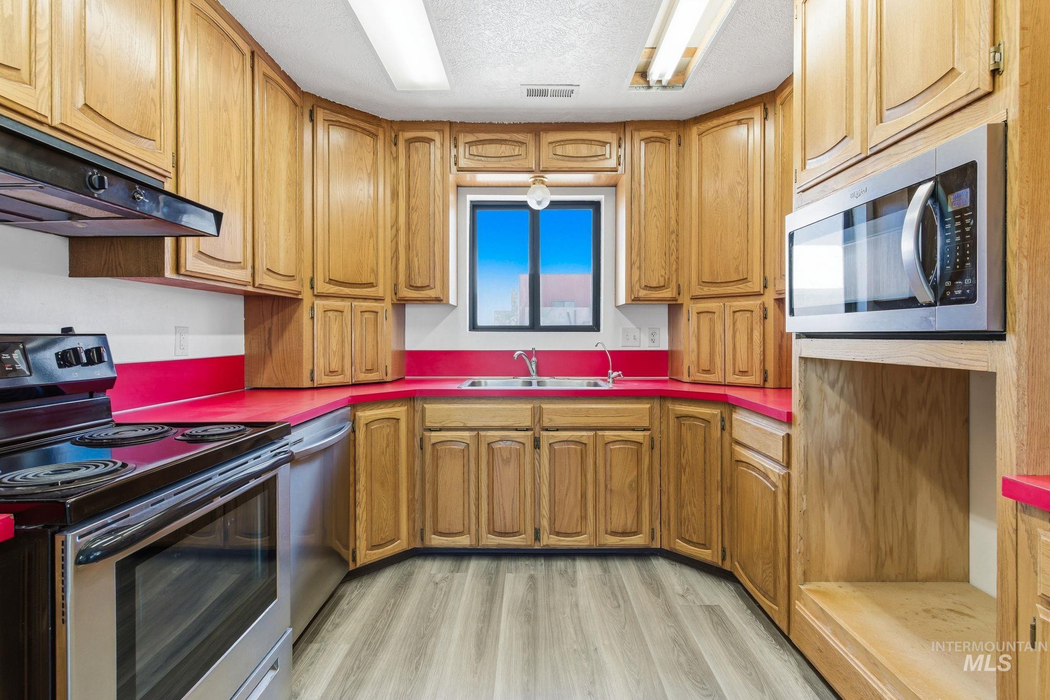 28643 Peckham Rd, Wilder, Idaho 83676, 5 Bedrooms, 3 Bathrooms, Residential For Sale, Price $525,000,MLS 98988692