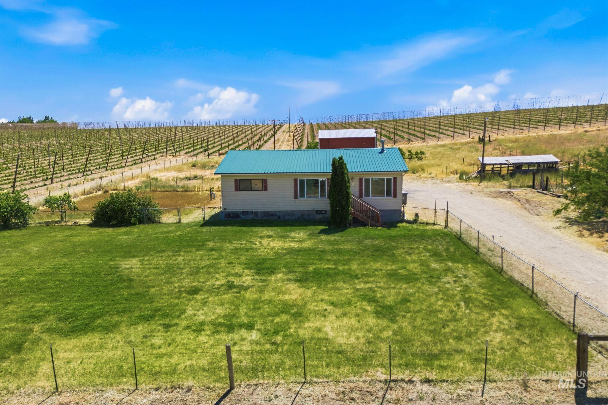 28643 Peckham Rd, Wilder, Idaho 83676, 5 Bedrooms, 3 Bathrooms, Residential For Sale, Price $525,000,MLS 98988692