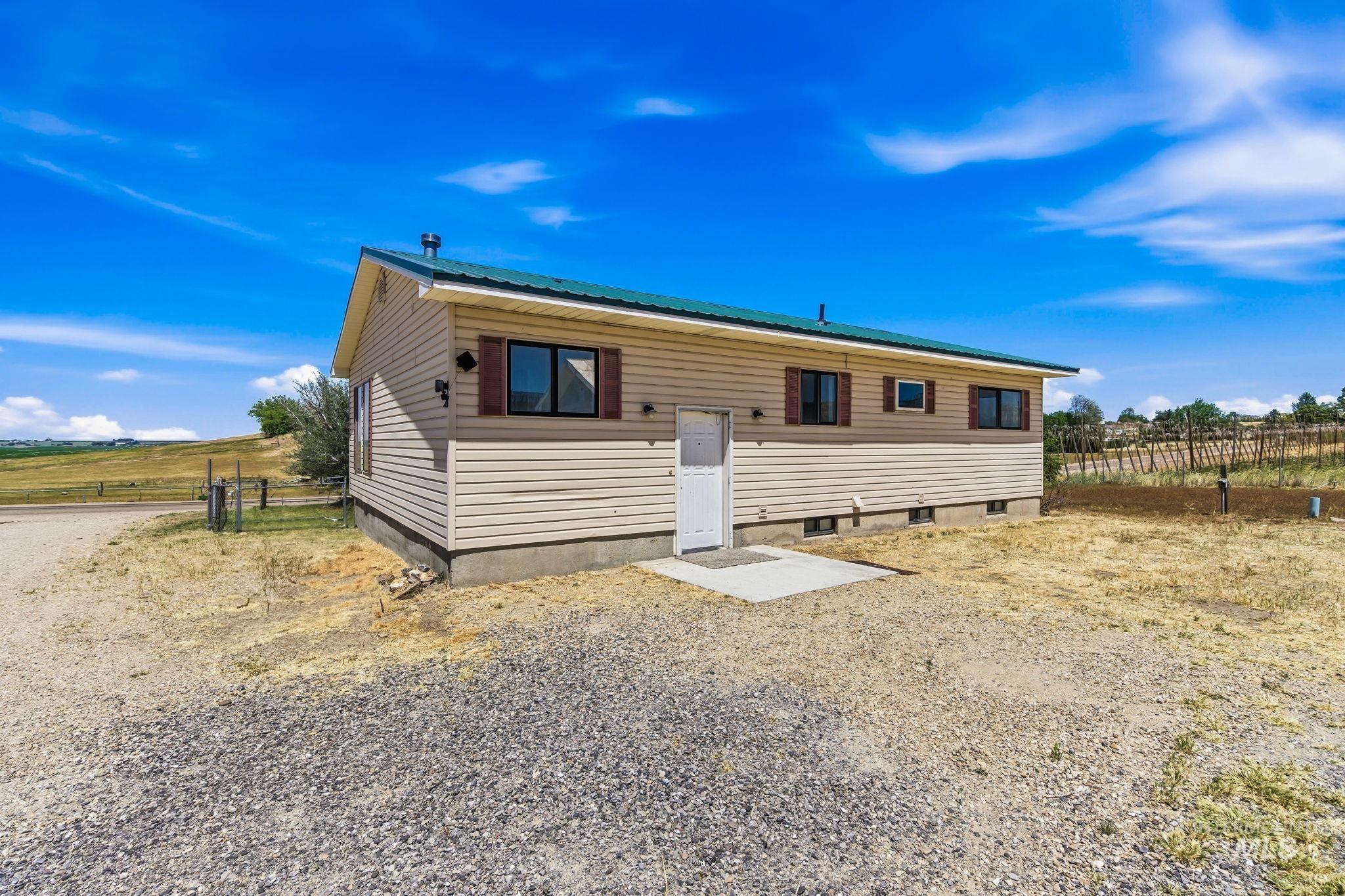 28643 Peckham Rd, Wilder, Idaho 83676, 5 Bedrooms, 3 Bathrooms, Residential For Sale, Price $525,000,MLS 98988692