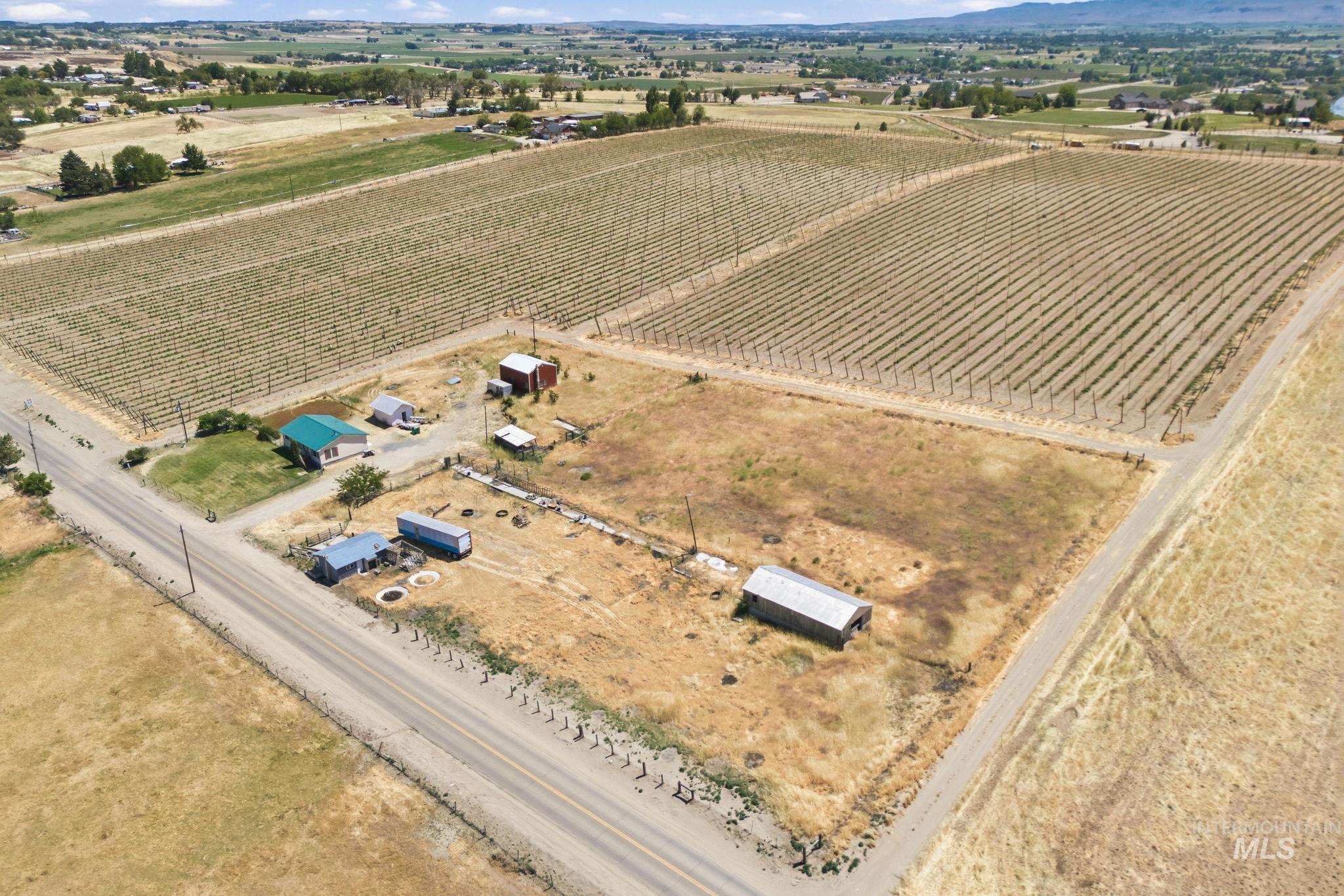 28643 Peckham Rd, Wilder, Idaho 83676, 5 Bedrooms, 3 Bathrooms, Residential For Sale, Price $525,000,MLS 98988692