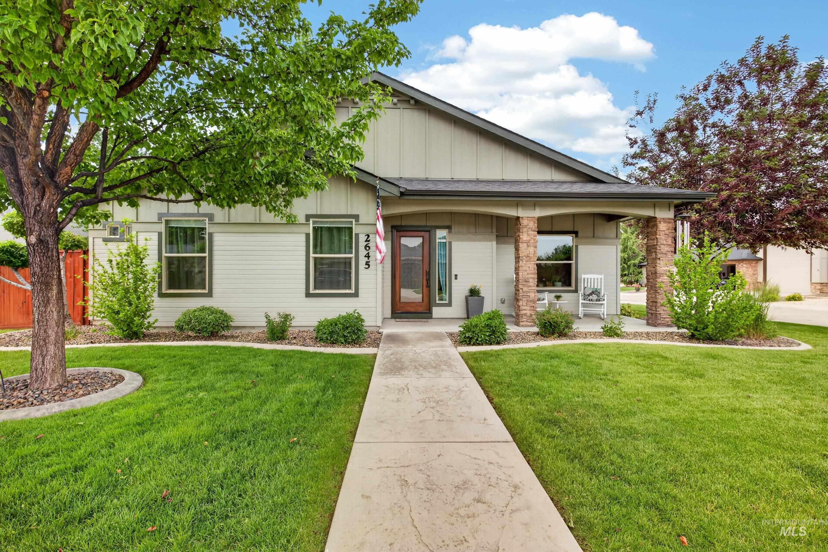 2645 S Inglenook Pl, Meridian, Idaho 83642, 3 Bedrooms, 2 Bathrooms, Residential For Sale, Price $599,999,MLS 98988696
