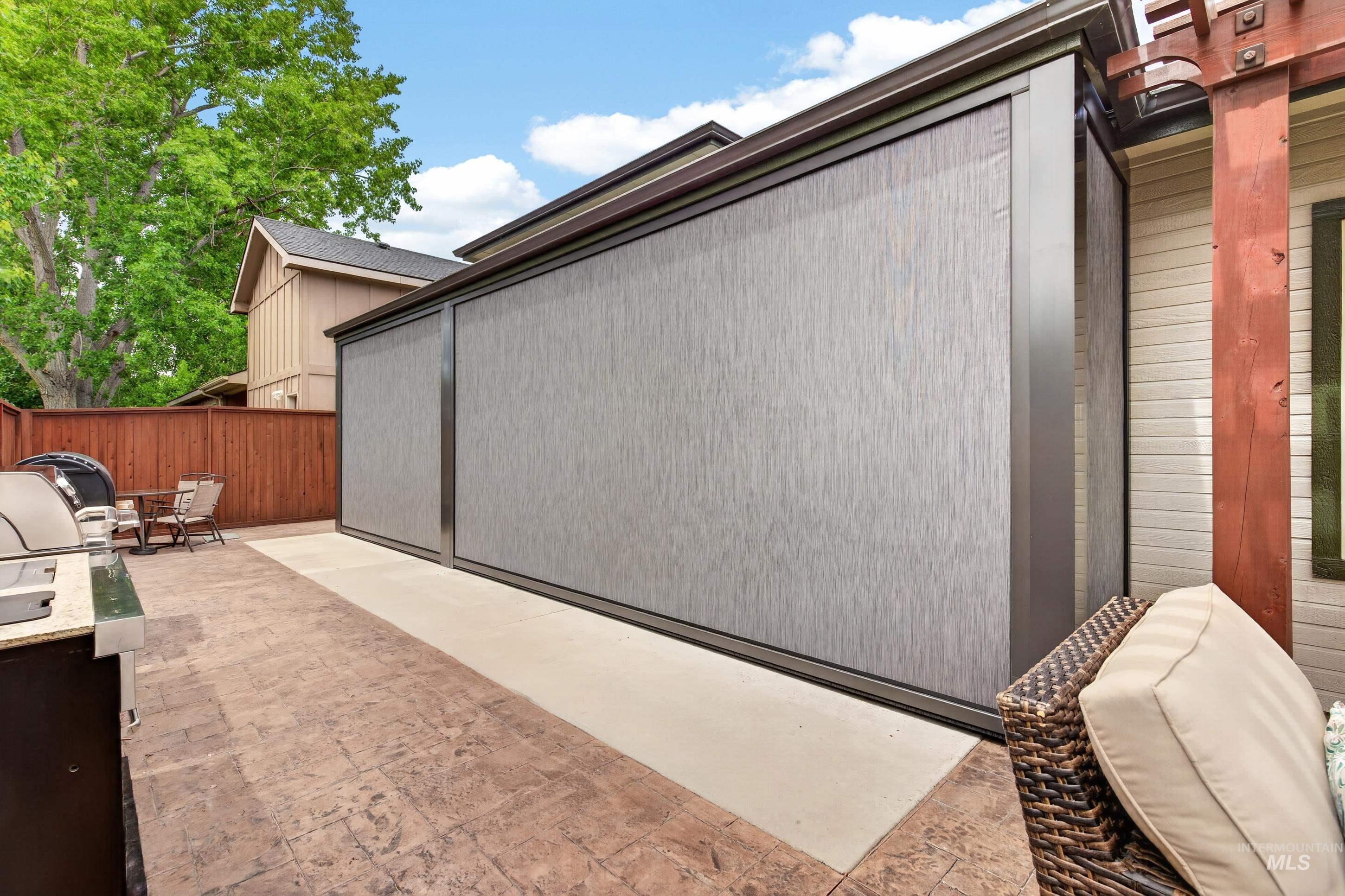 2645 S Inglenook Pl, Meridian, Idaho 83642, 3 Bedrooms, 2 Bathrooms, Residential For Sale, Price $599,999,MLS 98988696