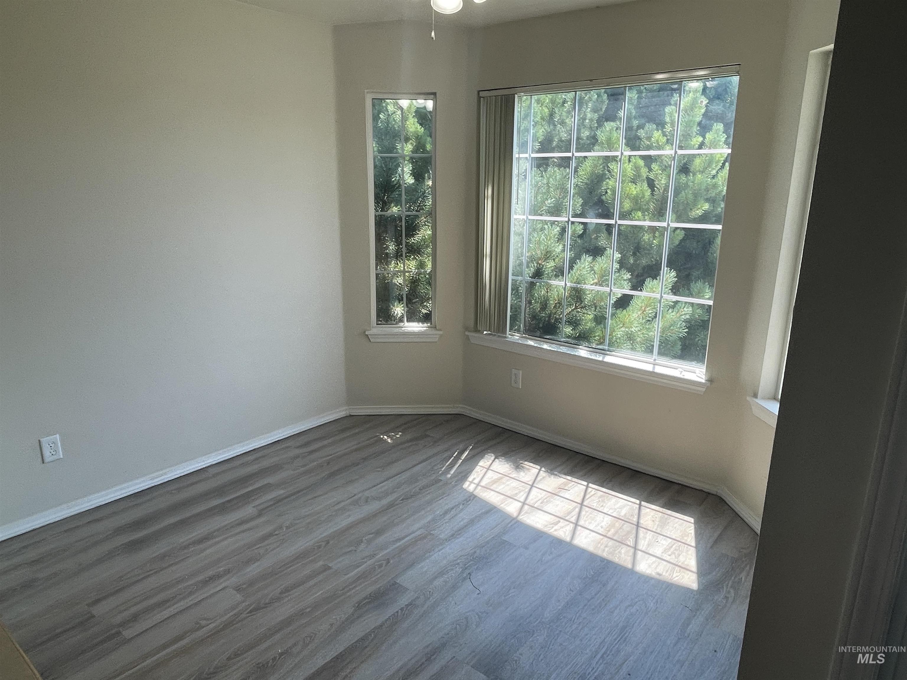 158 N Seafury Ln Apt 202, Boise, Idaho 83704, 3 Bedrooms, 2 Bathrooms, Rental For Rent, Price $1,900,MLS 98988699