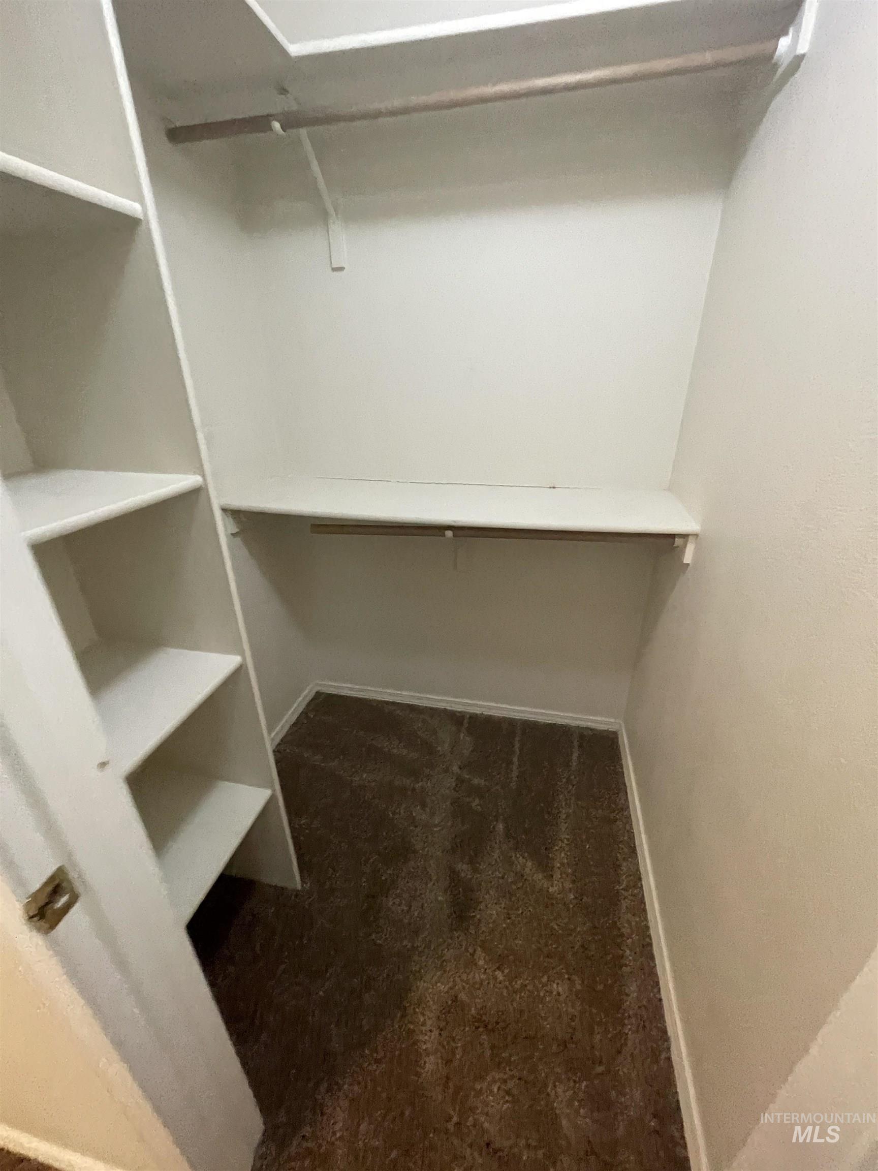 158 N Seafury Ln Apt 202, Boise, Idaho 83704, 3 Bedrooms, 2 Bathrooms, Rental For Rent, Price $1,900,MLS 98988699