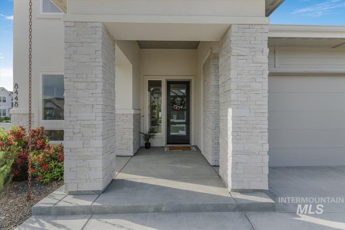 8448 W Brooks Dr, Boise, Idaho 83714, 5 Bedrooms, 3 Bathrooms, Residential For Sale, Price $1,050,000,MLS 98988701