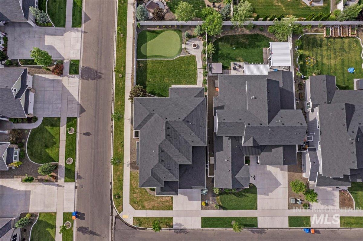 8448 W Brooks Dr, Boise, Idaho 83714, 5 Bedrooms, 3 Bathrooms, Residential For Sale, Price $1,050,000,MLS 98988701