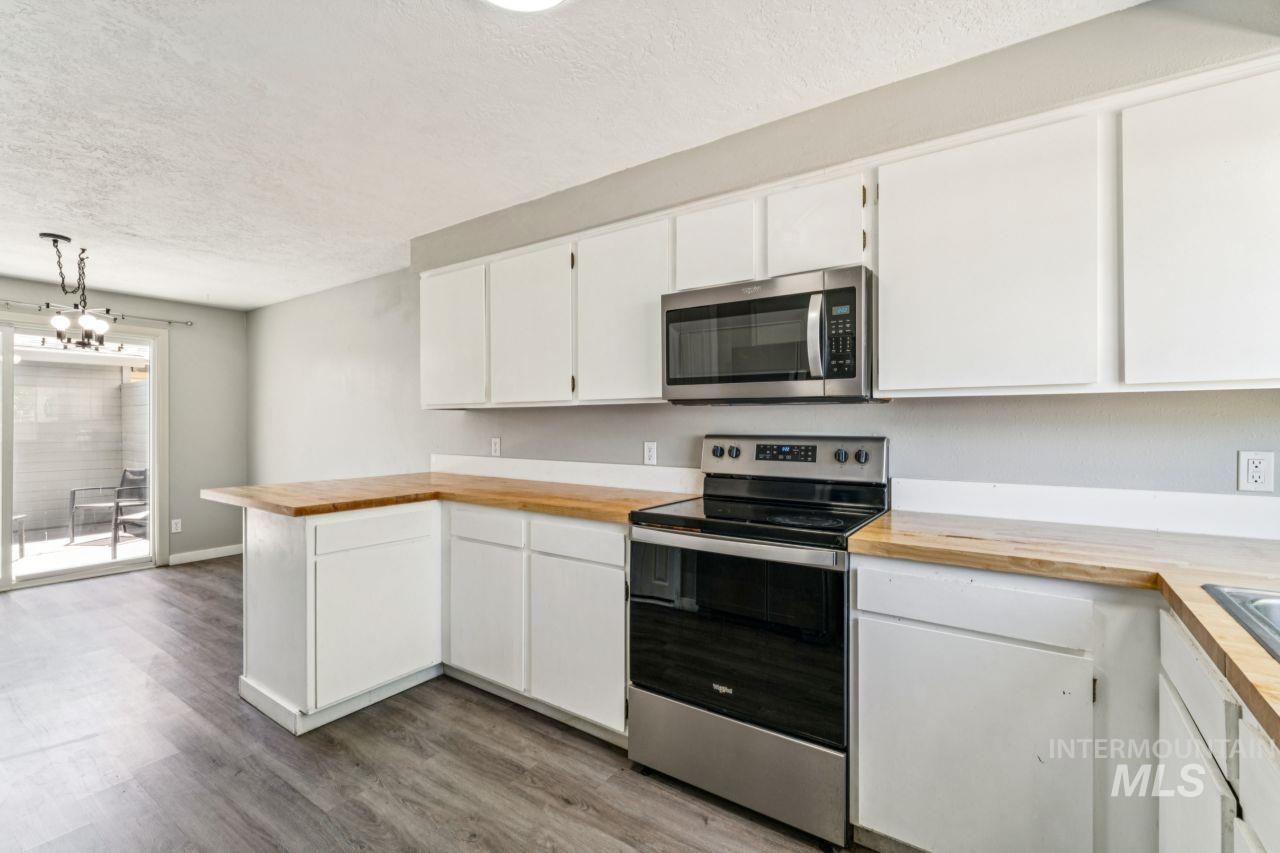 1496 W Storey St, Meridian, Idaho 83646, 3 Bedrooms, 2 Bathrooms, Residential For Sale, Price $399,900,MLS 98988702