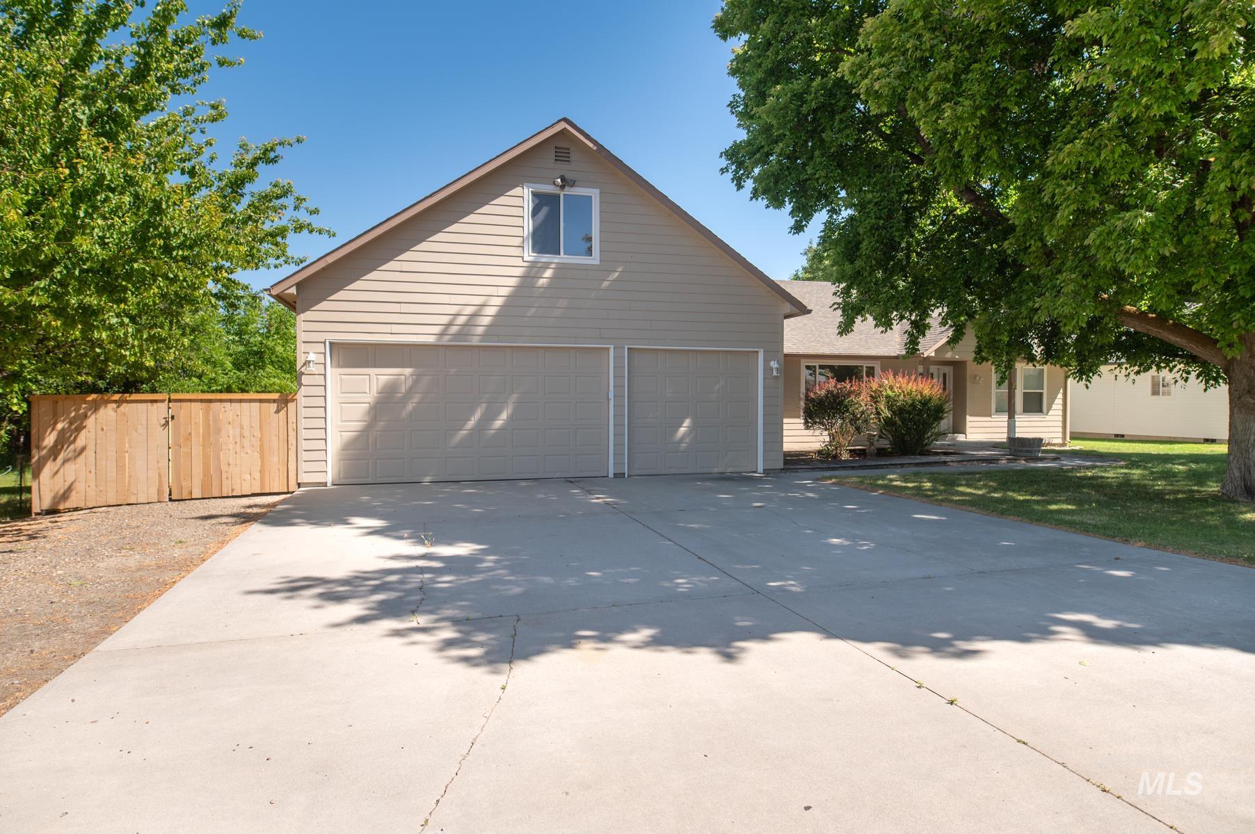 2345 Center Ave, Payette, Idaho 83661, 3 Bedrooms, 2 Bathrooms, Residential For Sale, Price $493,500,MLS 98988703