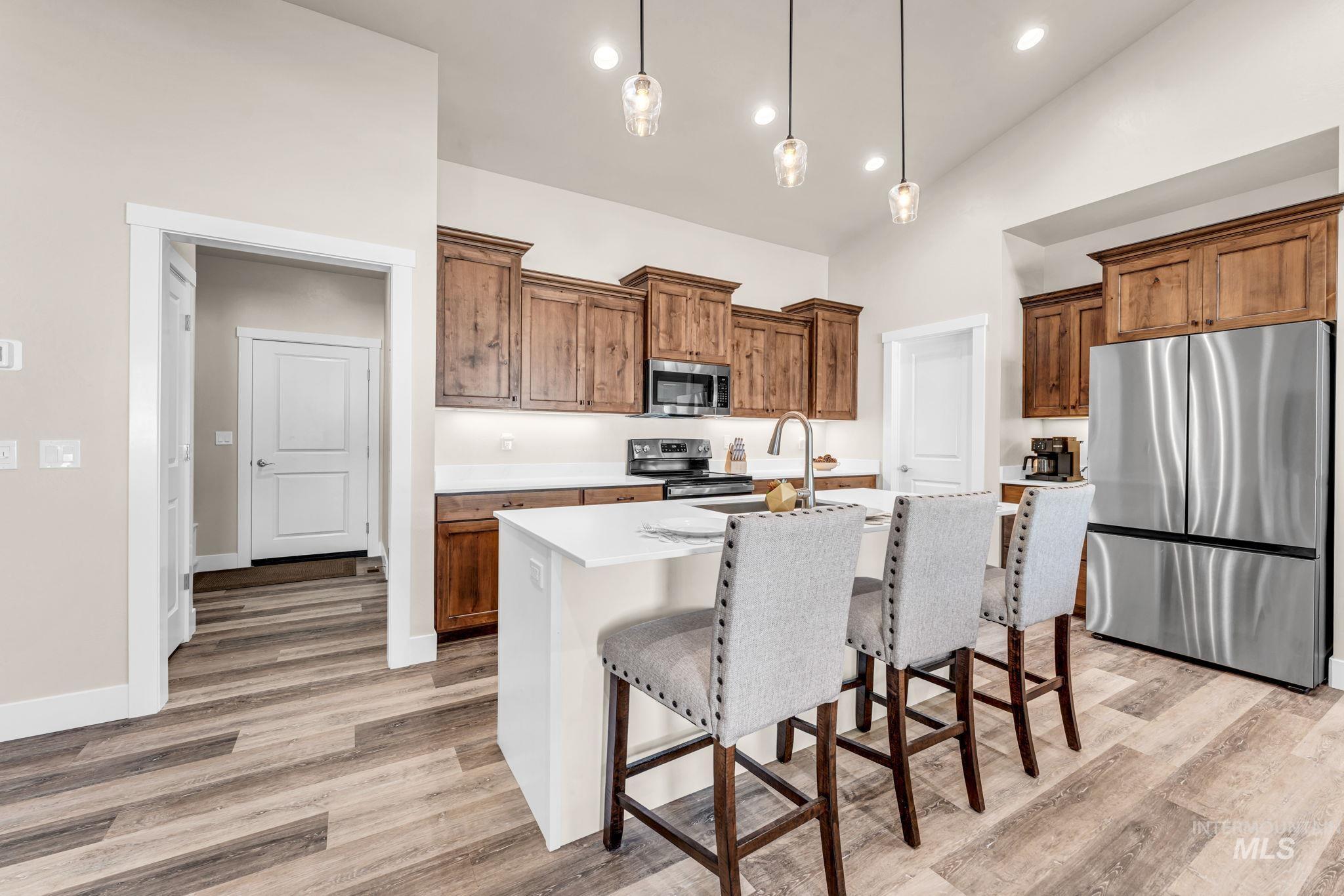 1512 Bird Farm Drive, Jerome, Idaho 83338, 3 Bedrooms, 2.5 Bathrooms, Residential For Sale, Price $417,000, 98988707