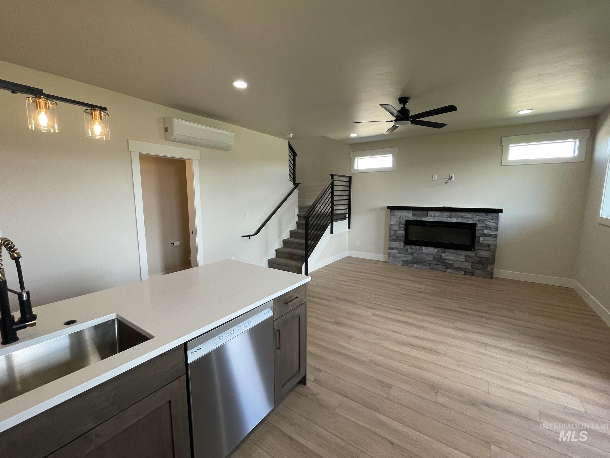 12 North Creek, Cascade, Idaho 83611, 3 Bedrooms, 2.5 Bathrooms, Residential For Sale, Price $549,000,MLS 98988710