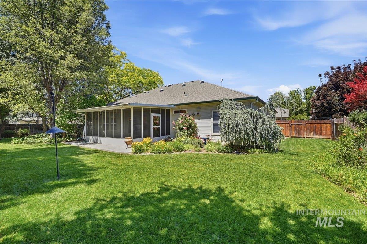 11027 W Wagon Pass, Boise, Idaho 83709, 4 Bedrooms, 3 Bathrooms, Residential For Sale, Price $609,900,MLS 98988719