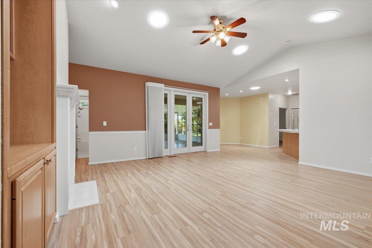 11027 W Wagon Pass, Boise, Idaho 83709, 4 Bedrooms, 3 Bathrooms, Residential For Sale, Price $609,900,MLS 98988719