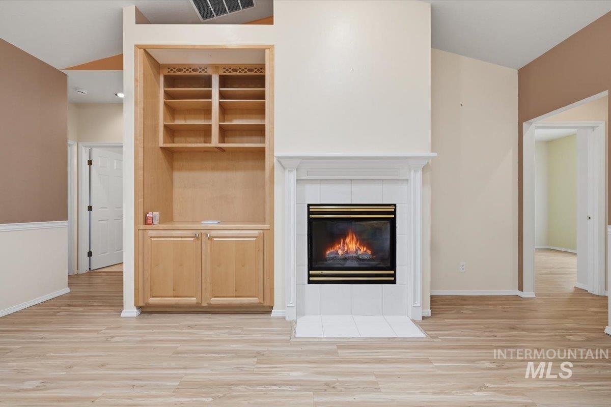 11027 W Wagon Pass, Boise, Idaho 83709, 4 Bedrooms, 3 Bathrooms, Residential For Sale, Price $609,900,MLS 98988719
