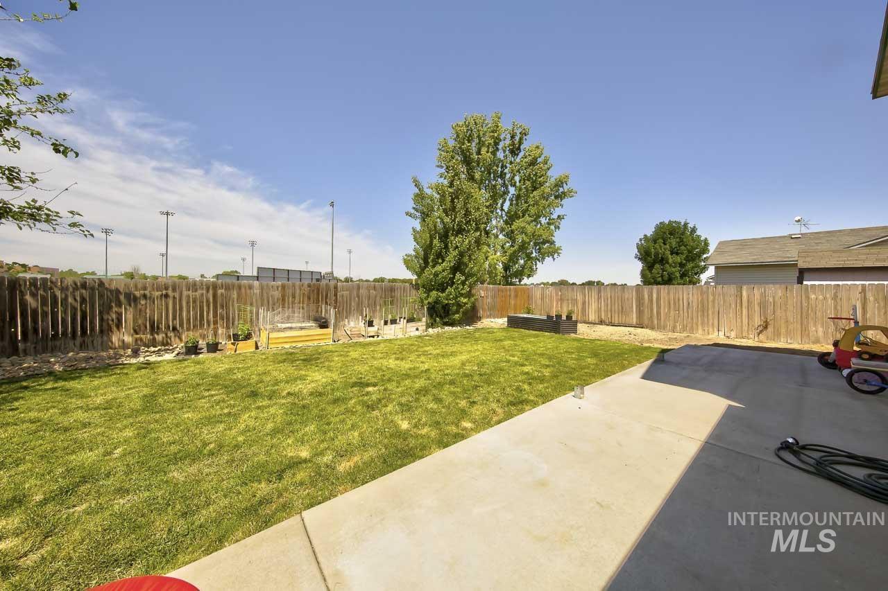 5008 Princeton Ave, Caldwell, Idaho 83607, 3 Bedrooms, 2.5 Bathrooms, Residential For Sale, Price $345,000, 98988720