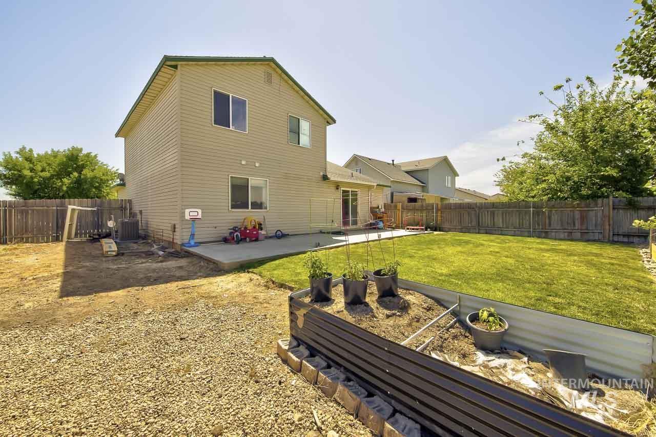 5008 Princeton Ave, Caldwell, Idaho 83607, 3 Bedrooms, 2.5 Bathrooms, Residential For Sale, Price $345,000, 98988720