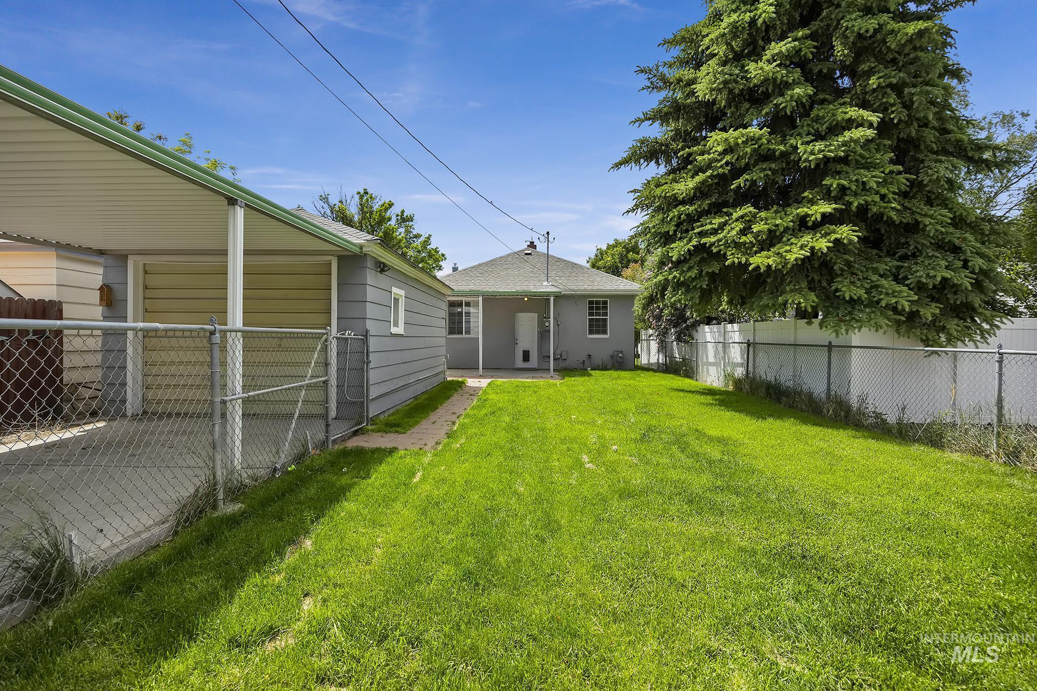 216 Polk St, Twin Falls, Idaho 83301, 3 Bedrooms, 2 Bathrooms, Residential For Sale, Price $319,900, 98988723