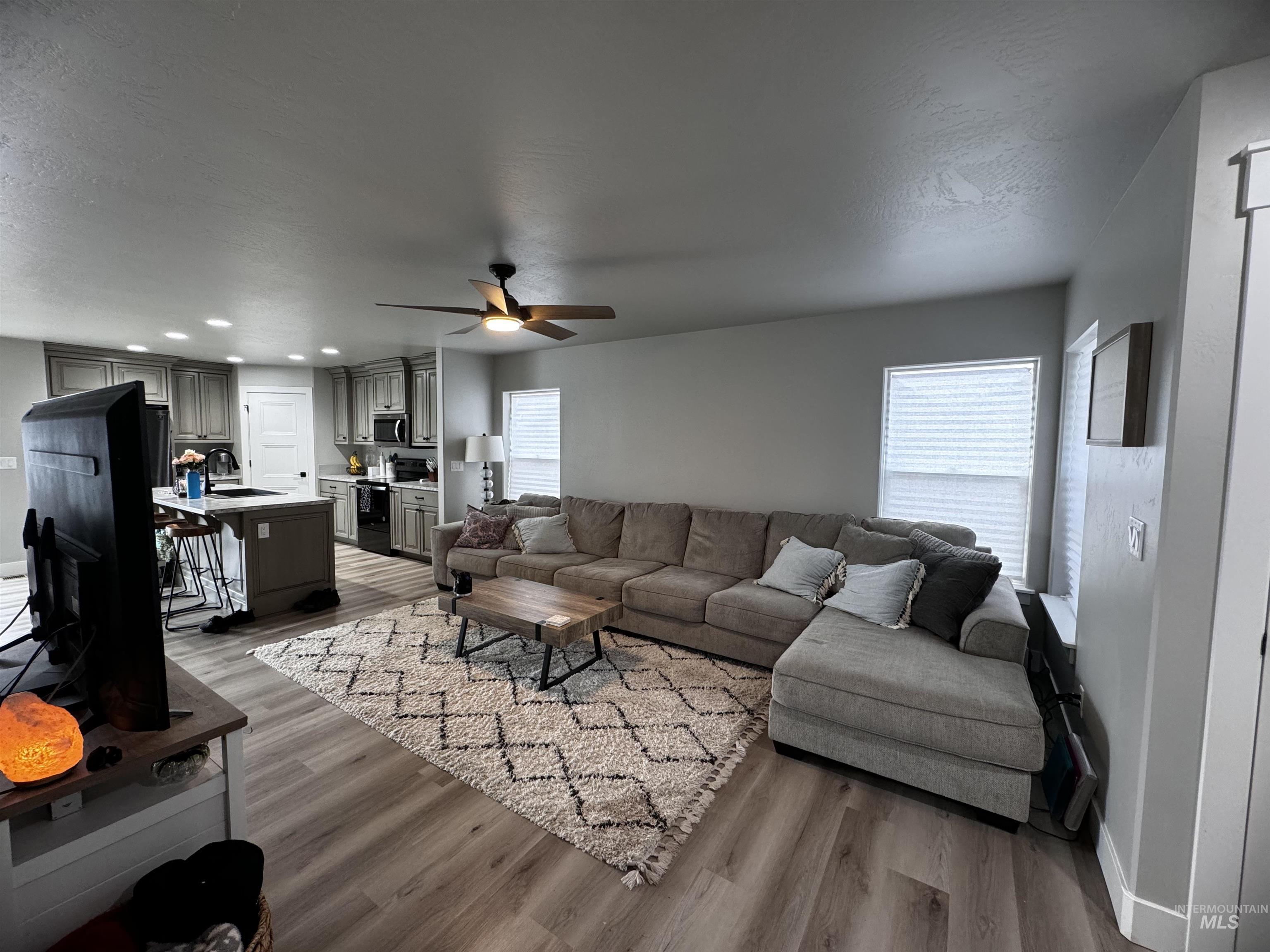821 Jack Ave, Jerome, Idaho 83338, 4 Bedrooms, 2.5 Bathrooms, Residential For Sale, Price $339,500,MLS 98988724