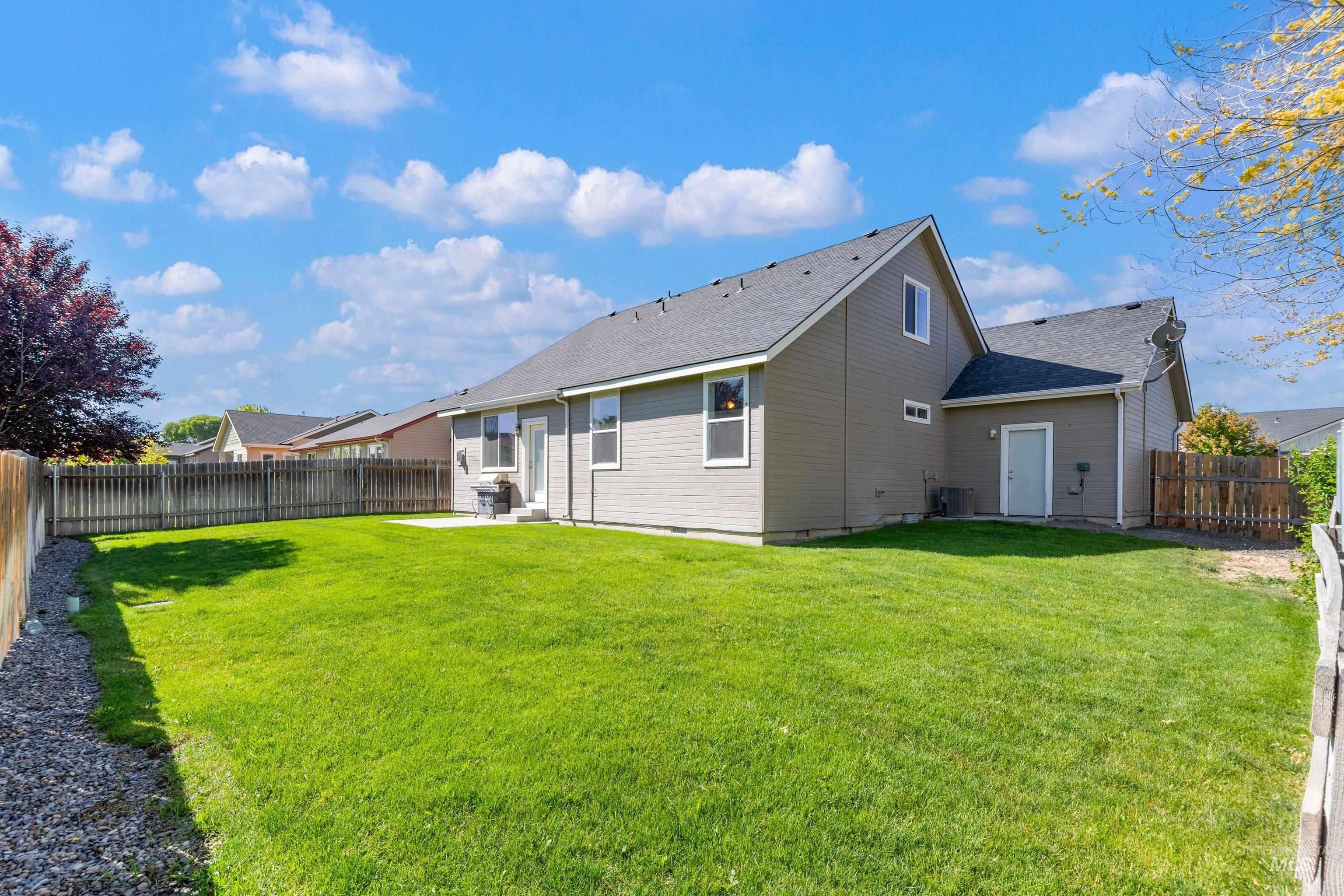 808 Brampton Dr, Caldwell, Idaho 83605, 3 Bedrooms, 2.5 Bathrooms, Residential For Sale, Price $425,000,MLS 98988726
