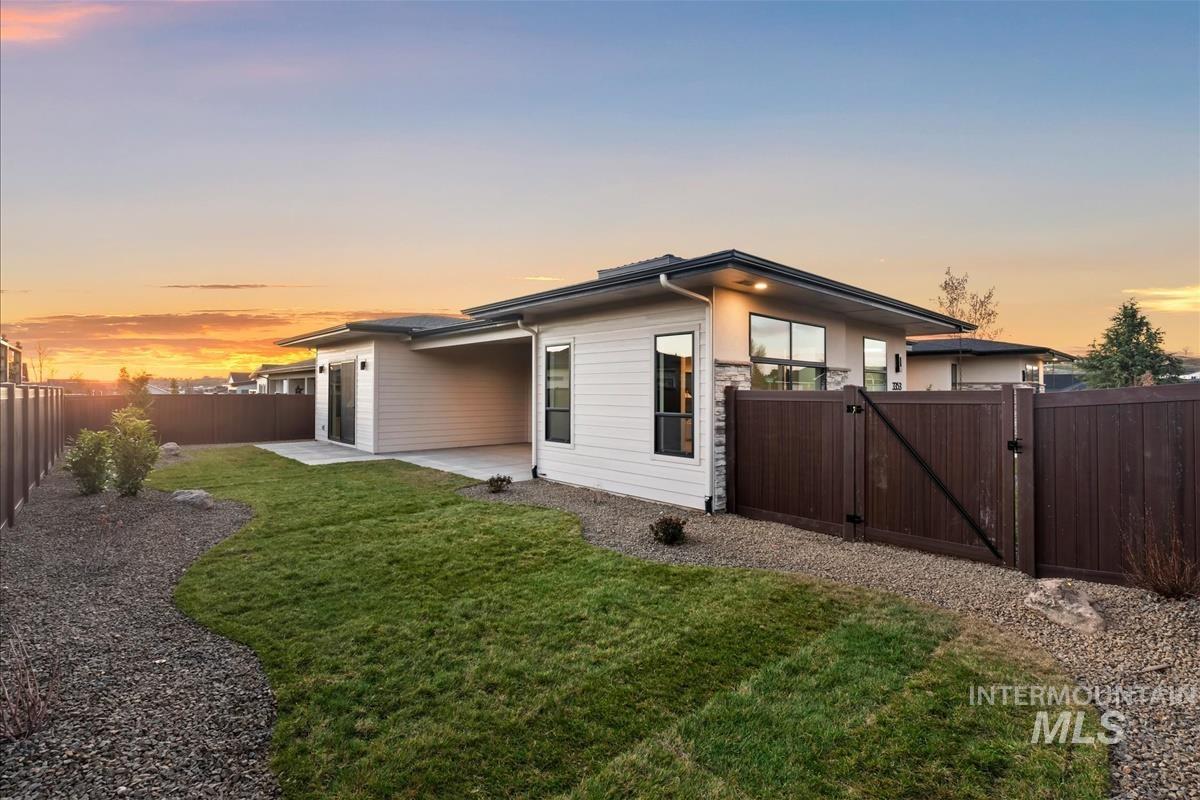 3353 N Fire Flower Ave, Star, Idaho 83669, 3 Bedrooms, 3.5 Bathrooms, Residential For Sale, Price $1,074,900,MLS 98988728