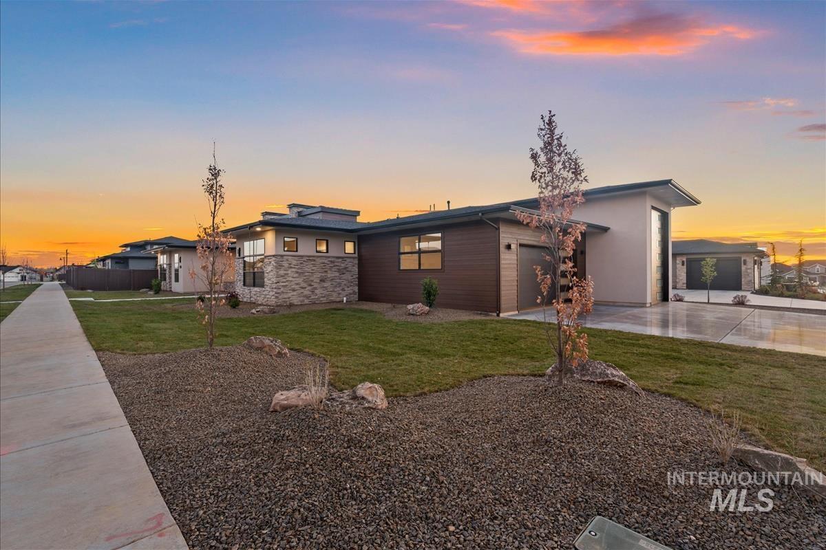 3353 N Fire Flower Ave, Star, Idaho 83669, 3 Bedrooms, 3.5 Bathrooms, Residential For Sale, Price $1,074,900,MLS 98988728