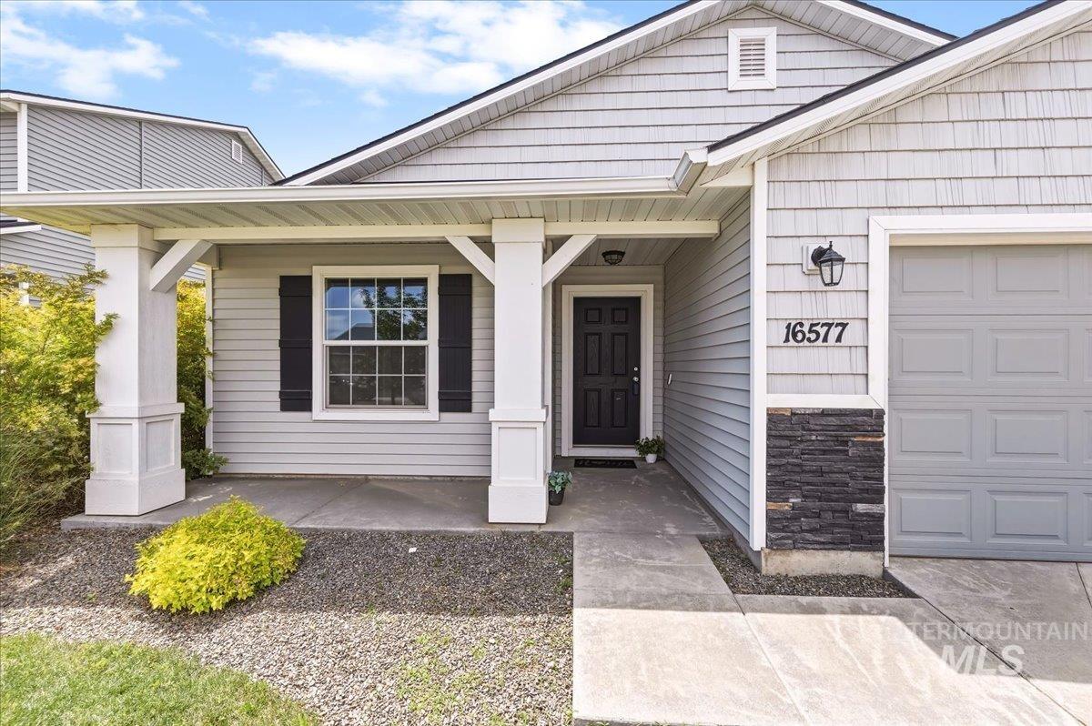 16577 Dawson Ave., Caldwell, Idaho 83607, 3 Bedrooms, 2 Bathrooms, Residential For Sale, Price $410,000,MLS 98988733