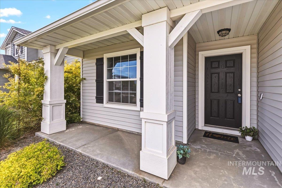 16577 Dawson Ave., Caldwell, Idaho 83607, 3 Bedrooms, 2 Bathrooms, Residential For Sale, Price $410,000,MLS 98988733