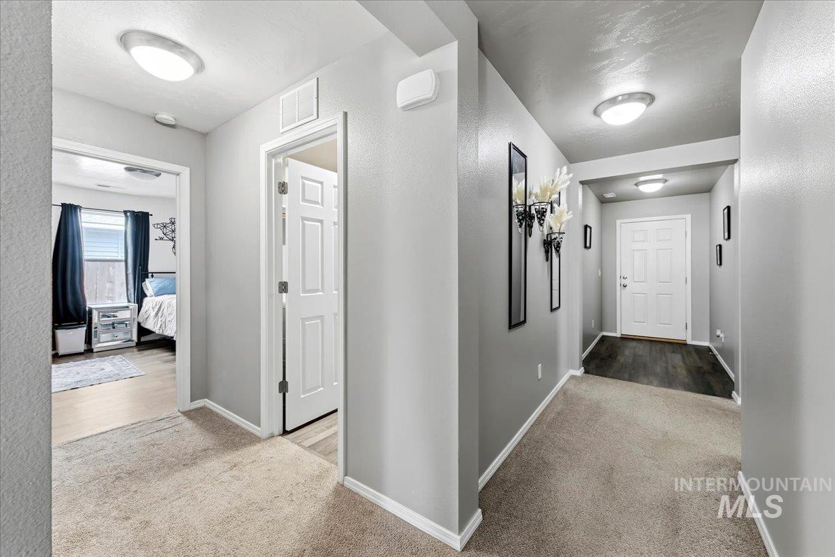 16577 Dawson Ave., Caldwell, Idaho 83607, 3 Bedrooms, 2 Bathrooms, Residential For Sale, Price $410,000,MLS 98988733