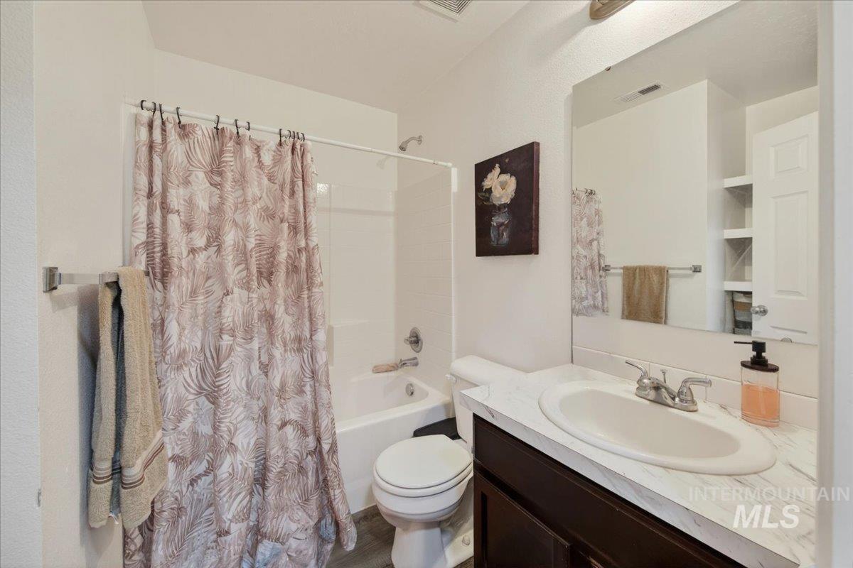 16577 Dawson Ave., Caldwell, Idaho 83607, 3 Bedrooms, 2 Bathrooms, Residential For Sale, Price $410,000,MLS 98988733