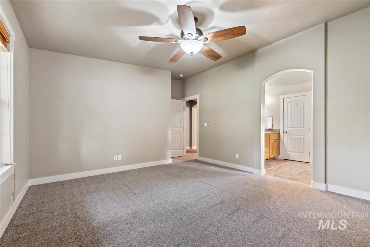 927 E Lockhart Ln, Meridian, Idaho 83646, 3 Bedrooms, 2 Bathrooms, Residential For Sale, Price $424,000,MLS 98988735