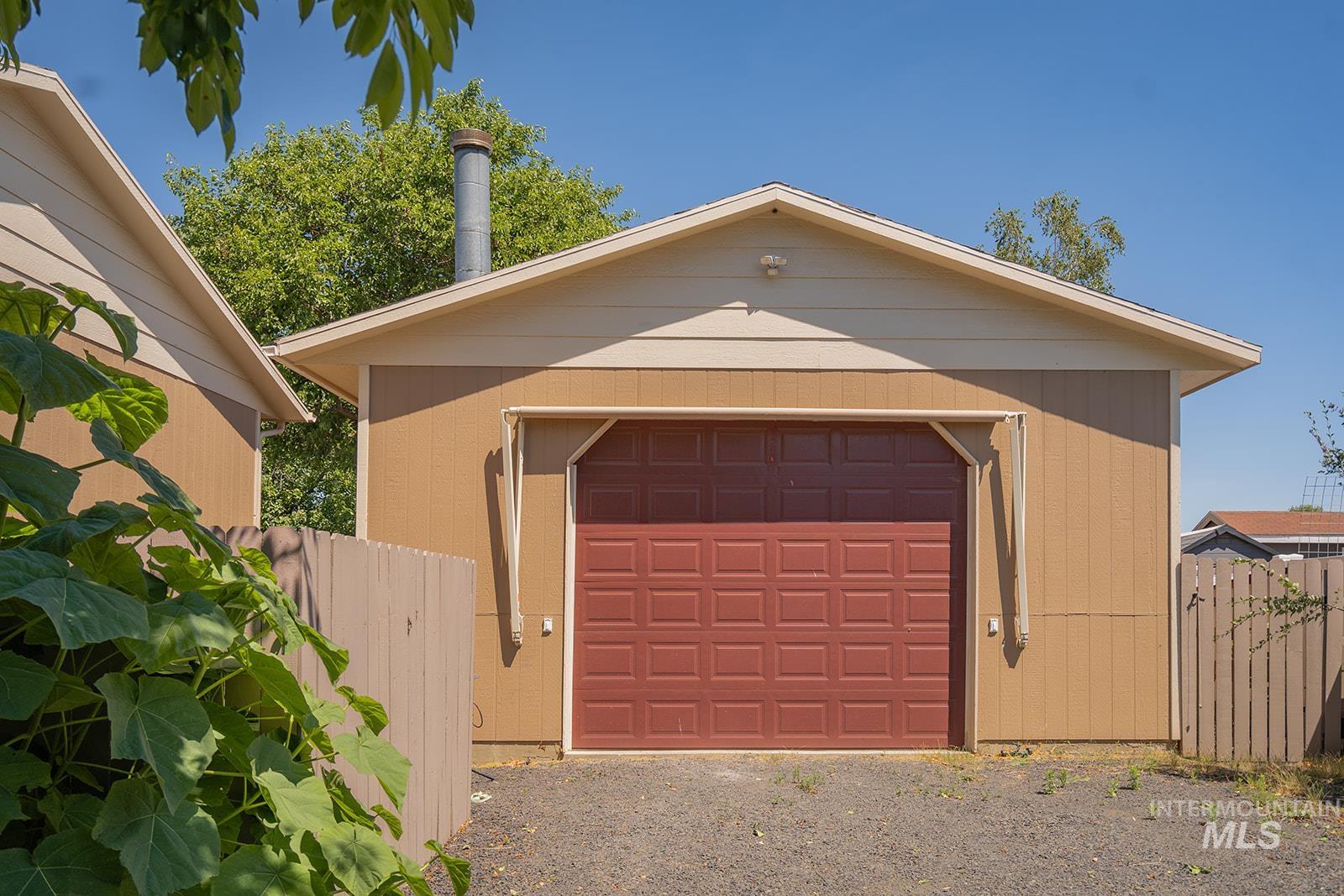 3713 18th st, Lewiston, Idaho 83501, 4 Bedrooms, 2 Bathrooms, Residential For Sale, Price $469,000,MLS 98988739