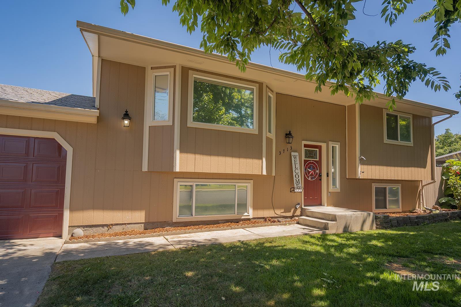 3713 18th st, Lewiston, Idaho 83501, 4 Bedrooms, 2 Bathrooms, Residential For Sale, Price $469,000,MLS 98988739
