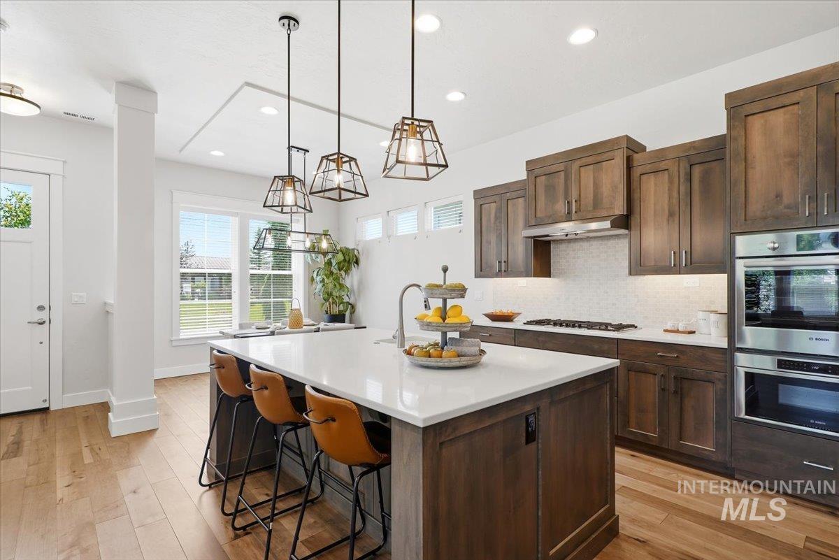 6231 N Vicenza Ave, Meridian, Idaho 83646, 3 Bedrooms, 2 Bathrooms, Residential For Sale, Price $574,900, 98988740