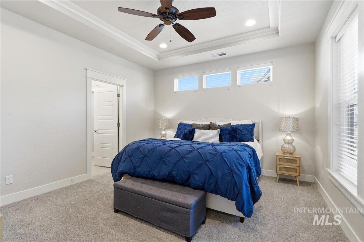 6231 N Vicenza Ave, Meridian, Idaho 83646, 3 Bedrooms, 2 Bathrooms, Residential For Sale, Price $574,900, 98988740