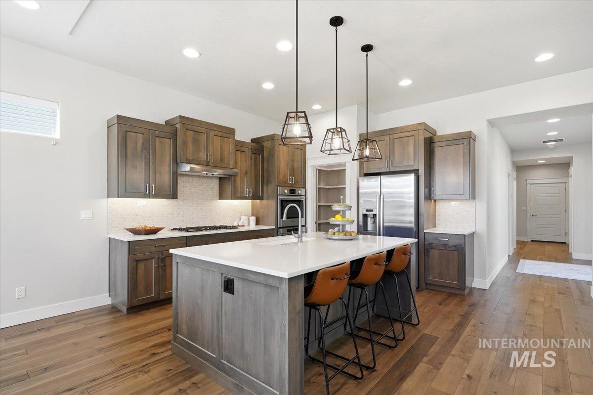 6231 N Vicenza Ave, Meridian, Idaho 83646, 3 Bedrooms, 2 Bathrooms, Residential For Sale, Price $574,900, 98988740