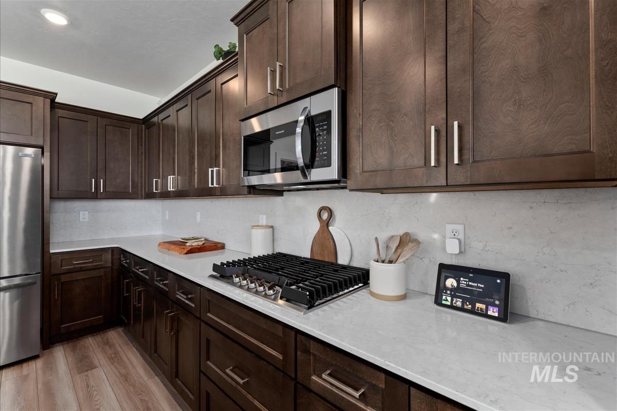 1782 N Wild Apple Ave, Eagle, Idaho 83616, 4 Bedrooms, 3 Bathrooms, Residential For Sale, Price $679,900,MLS 98988744