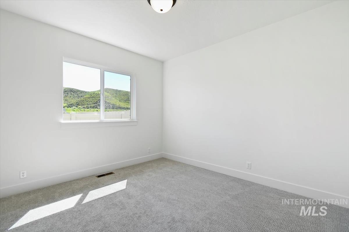 10977 W Lahinch Ln., Kuna, Idaho 83634, 4 Bedrooms, 3 Bathrooms, Residential For Sale, Price $864,880,MLS 98988749