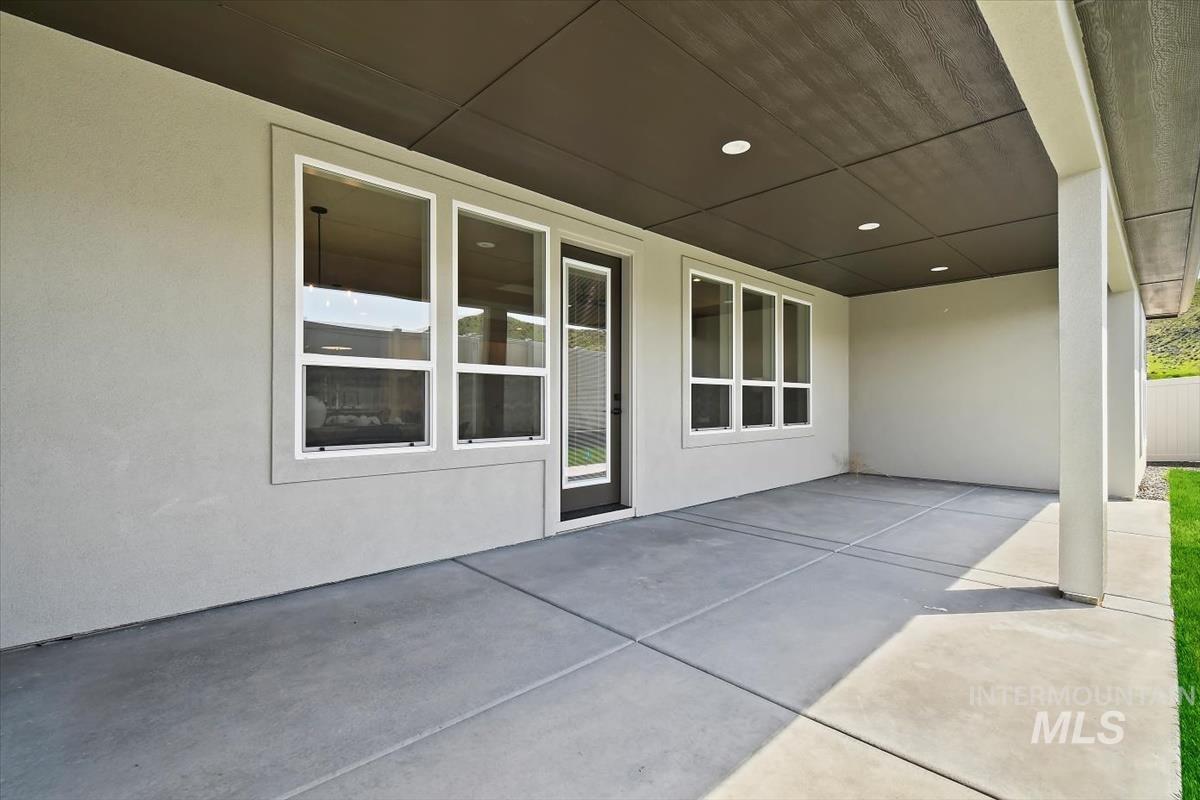 10977 W Lahinch Ln., Kuna, Idaho 83634, 4 Bedrooms, 3 Bathrooms, Residential For Sale, Price $864,880,MLS 98988749